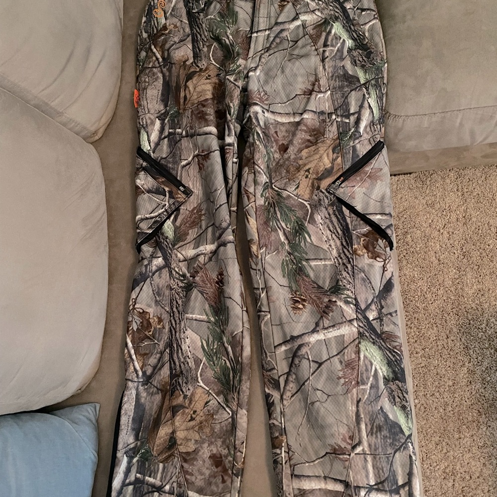 SHE Outdoor Hunting pants Womens Size Large camouflage